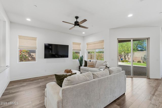 11844 W LONE TREE Trail, Peoria, AZ 85383