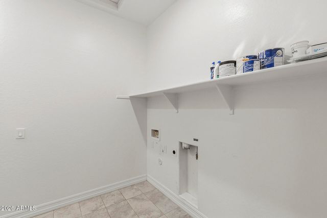 11844 W LONE TREE Trail, Peoria, AZ 85383