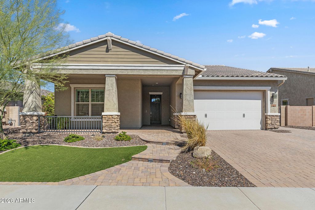 11844 W LONE TREE Trail, Peoria, AZ 85383