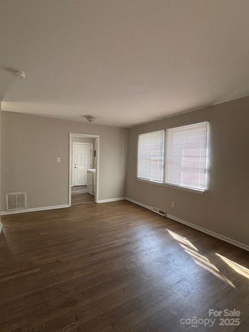 3125 Marlborough Road, Charlotte, NC 28208