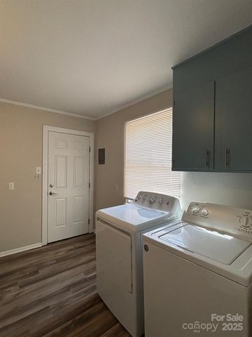 3125 Marlborough Road, Charlotte, NC 28208