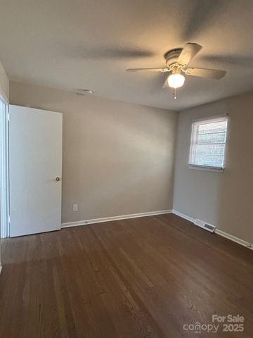 3125 Marlborough Road, Charlotte, NC 28208