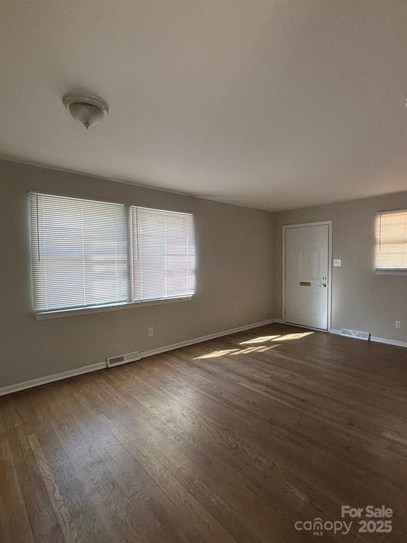 3125 Marlborough Road, Charlotte, NC 28208