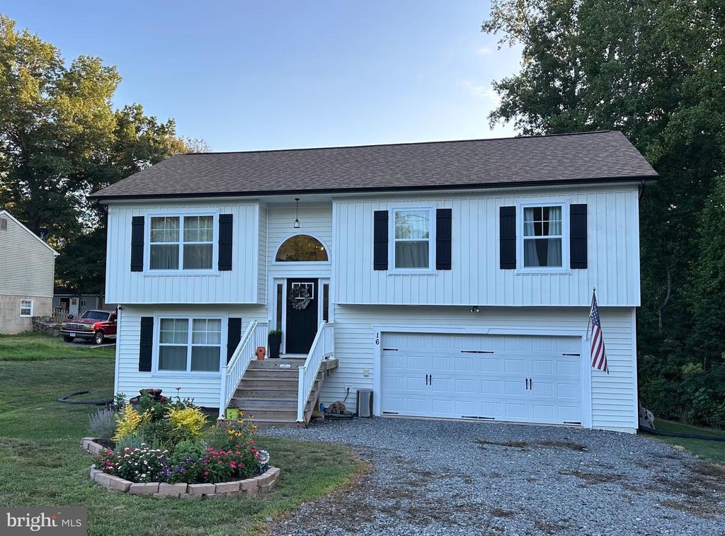 16 CRESTVIEW DR, Stafford, VA 22556