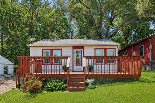 105 E Wall Avenue, Des Moines, IA 50315