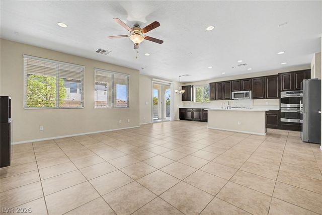 10104 Amana Oaks Avenue, Las Vegas, NV 89166