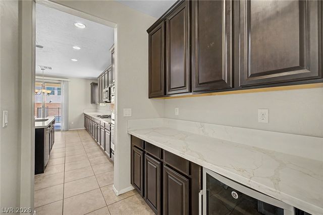 10104 Amana Oaks Avenue, Las Vegas, NV 89166