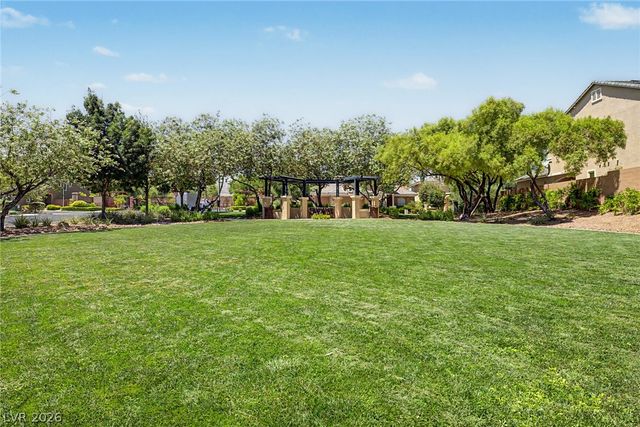 10104 Amana Oaks Avenue, Las Vegas, NV 89166