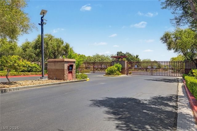 10104 Amana Oaks Avenue, Las Vegas, NV 89166