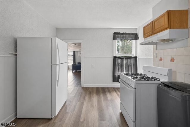 69 N 3Rd St, Paterson City, NJ 07522