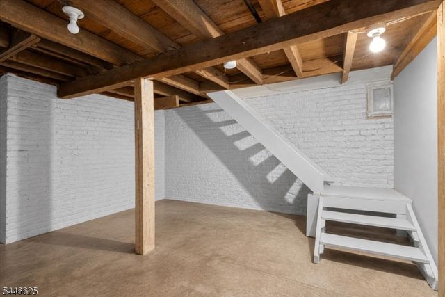 69 N 3Rd St, Paterson City, NJ 07522
