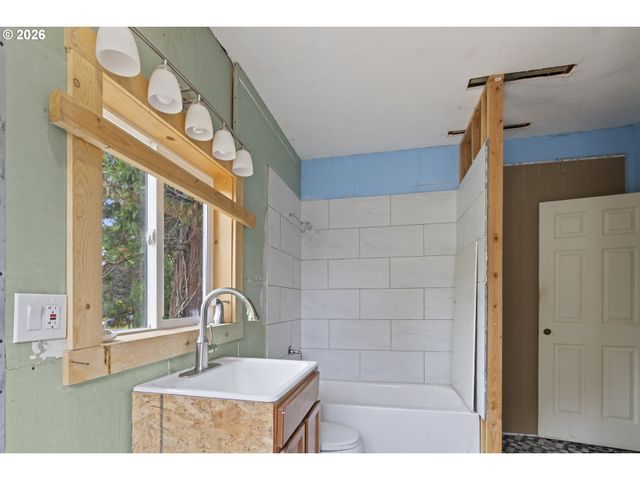 973 I St, Washougal, WA 98671