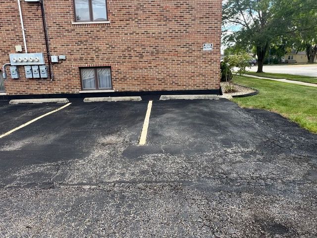 8659 Meade Avenue 2S, Burbank, IL 60459