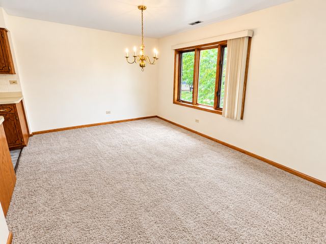 8659 Meade Avenue 2S, Burbank, IL 60459