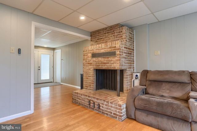 510 E WINDING HILL RD, Mechanicsburg, PA 17055