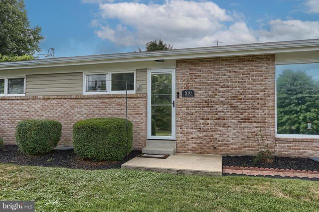 510 E WINDING HILL RD, Mechanicsburg, PA 17055