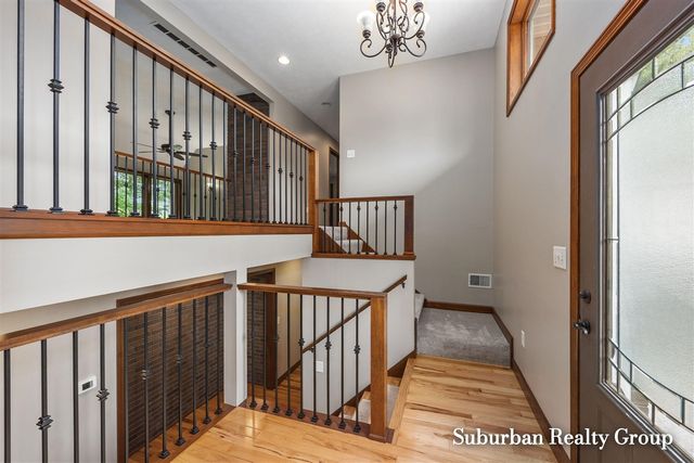 3976 Honeywood Court, Grandville, MI 49418