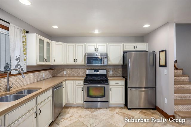 3976 Honeywood Court, Grandville, MI 49418