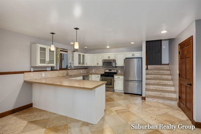 3976 Honeywood Court, Grandville, MI 49418