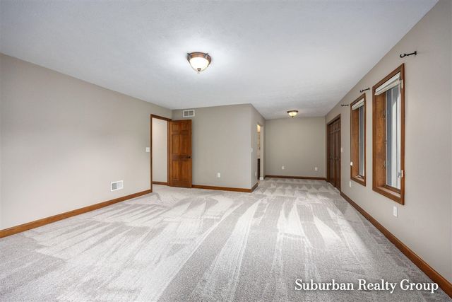 3976 Honeywood Court, Grandville, MI 49418
