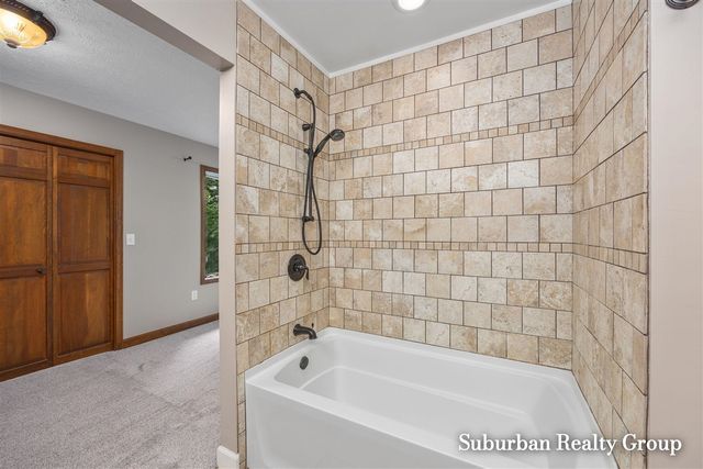 3976 Honeywood Court, Grandville, MI 49418