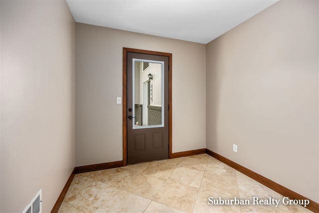 3976 Honeywood Court, Grandville, MI 49418