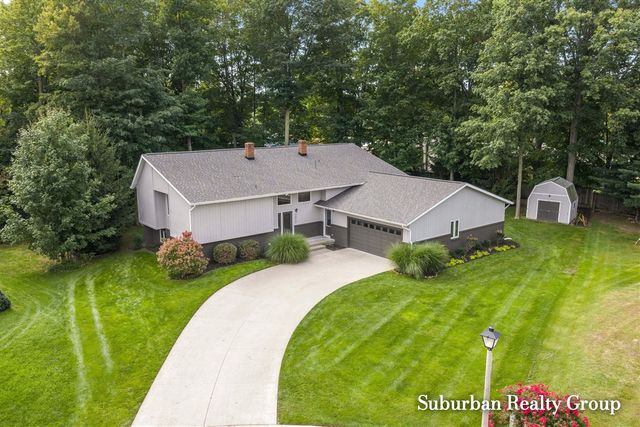 3976 Honeywood Court, Grandville, MI 49418