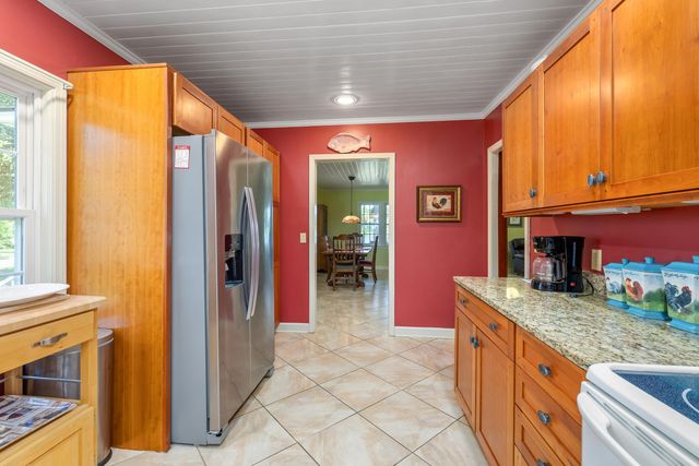 2166 Lake Shore Drive, Manning, SC 29102