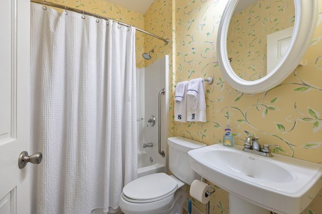 2166 Lake Shore Drive, Manning, SC 29102