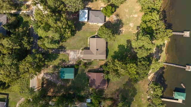2166 Lake Shore Drive, Manning, SC 29102