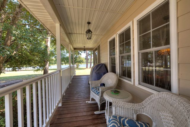 2166 Lake Shore Drive, Manning, SC 29102