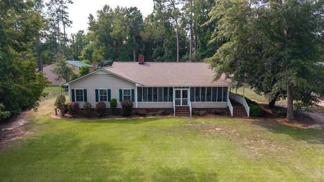 2166 Lake Shore Drive, Manning, SC 29102