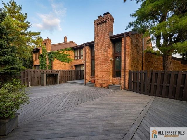 449 Willowbrook Drive, North Brunswick, NJ 08902