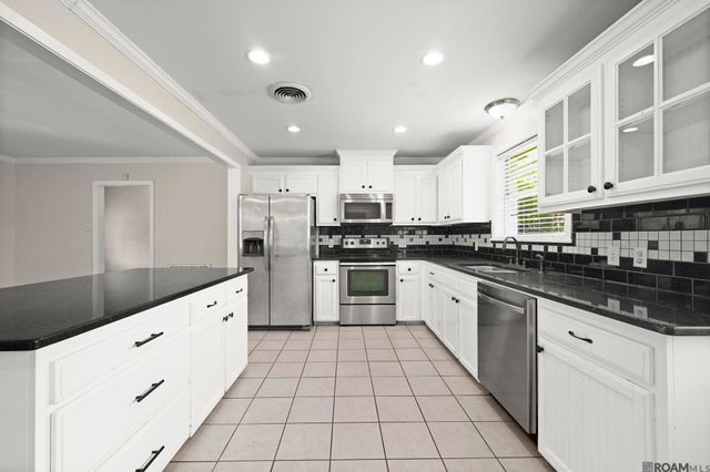 9543 Greenbriar Dr, Baton Rouge, LA 70815