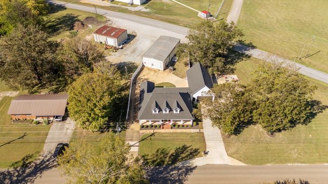 635 PATTERSON RD, Savannah, TN 38372