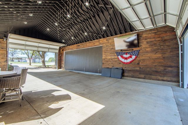 635 PATTERSON RD, Savannah, TN 38372