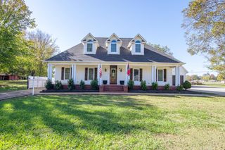 635 PATTERSON RD, Savannah, TN 38372