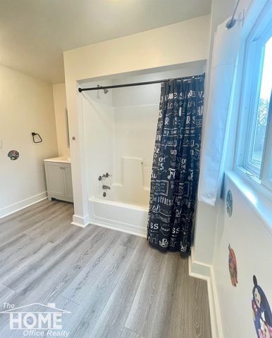 3128 Ludwig Street, Burton, MI 48529