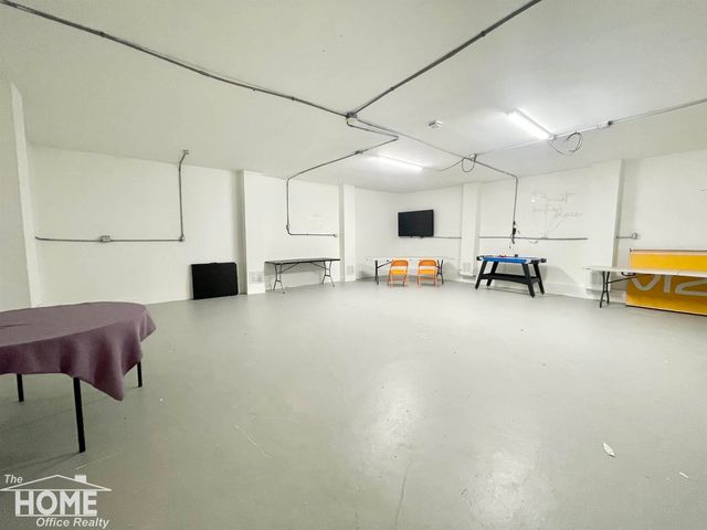 3128 Ludwig Street, Burton, MI 48529