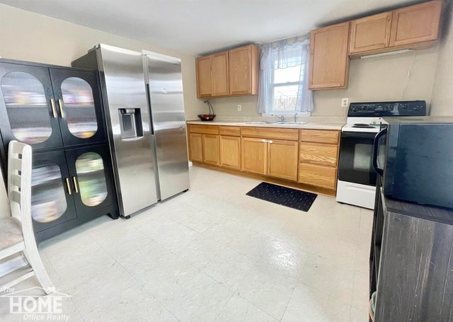 3128 Ludwig Street, Burton, MI 48529