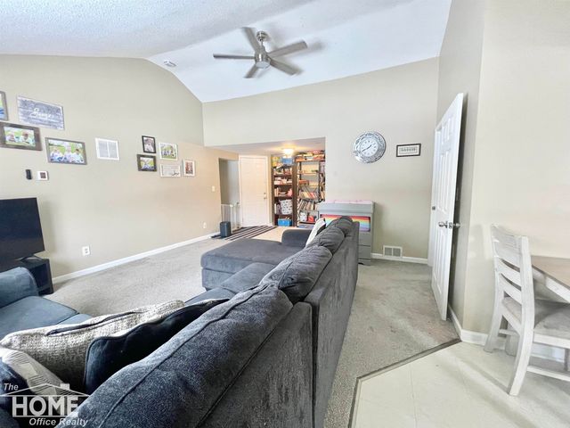 3128 Ludwig Street, Burton, MI 48529