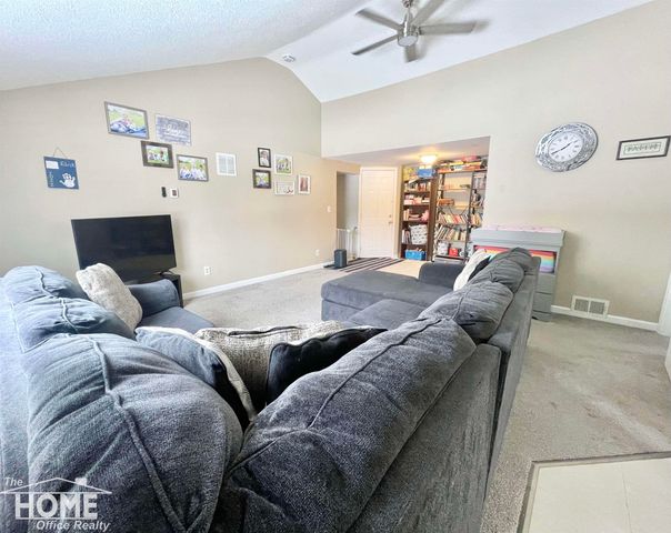 3128 Ludwig Street, Burton, MI 48529