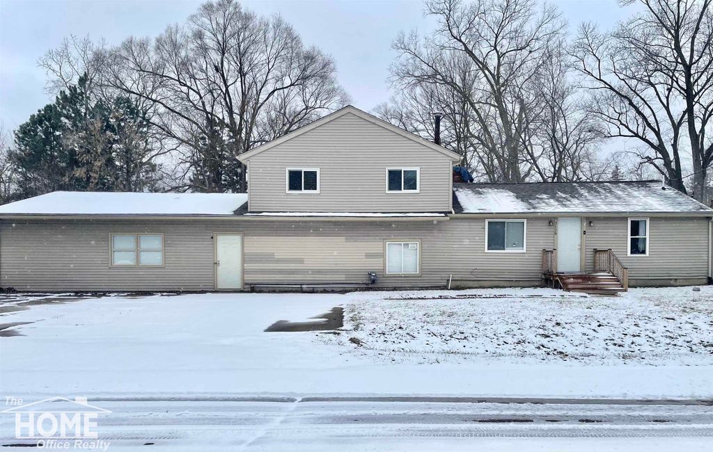 3128 Ludwig Street, Burton, MI 48529