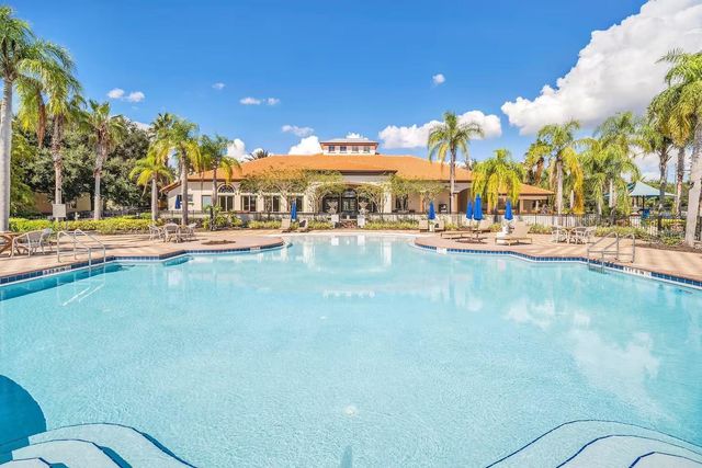 420 VIOLA DRIVE, Davenport, FL 33837