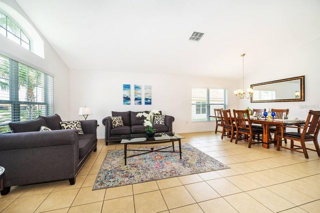 420 VIOLA DRIVE, Davenport, FL 33837