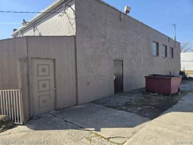 5058 LEAFDALE Boulevard, Royal Oak, MI 48073