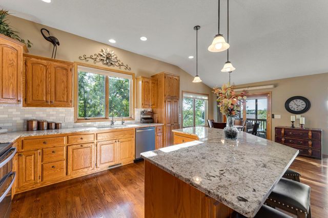 14958 Summit Circle NW, Prior Lake, MN 55372