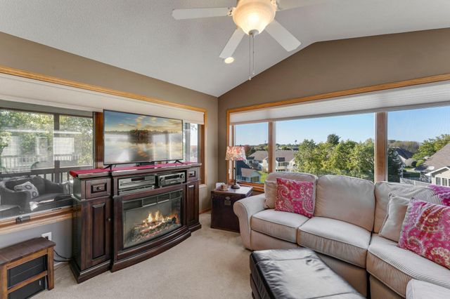 14958 Summit Circle NW, Prior Lake, MN 55372