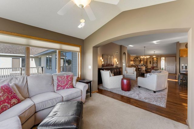 14958 Summit Circle NW, Prior Lake, MN 55372
