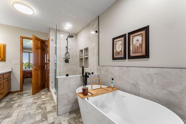 14958 Summit Circle NW, Prior Lake, MN 55372